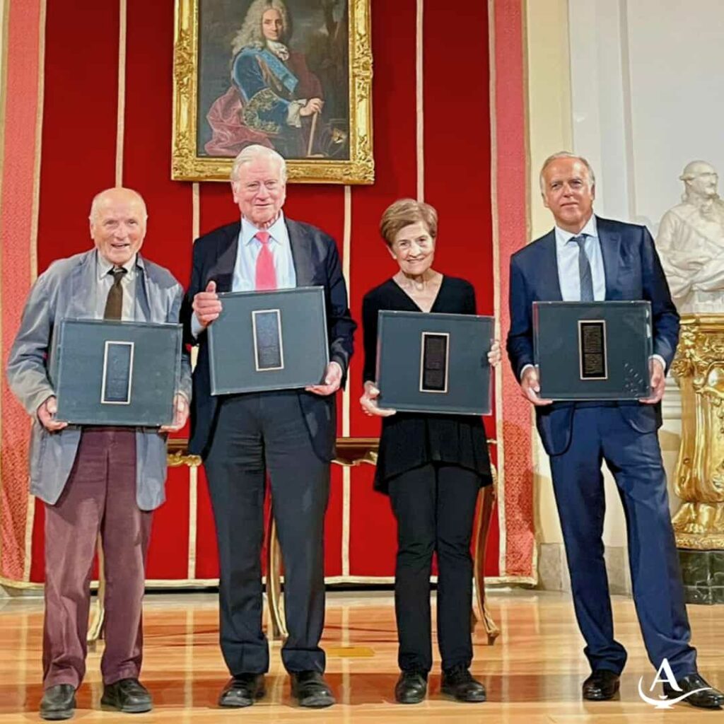 Paco Arango recibe el Premio XLSemanal