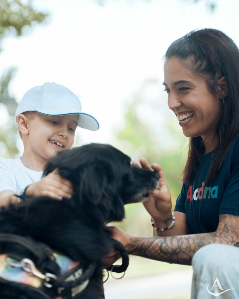 Nace Amigos Peludos, un estudio impulsado por Aladina y Fundación MAPFRE, sobre el impacto de la terapia asistida con animales en niños con enfermedades graves
